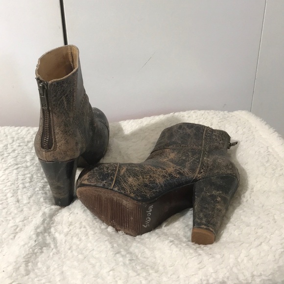 Bed Stu Snobbish Womens Black Lux Boot - Picture 2 of 2